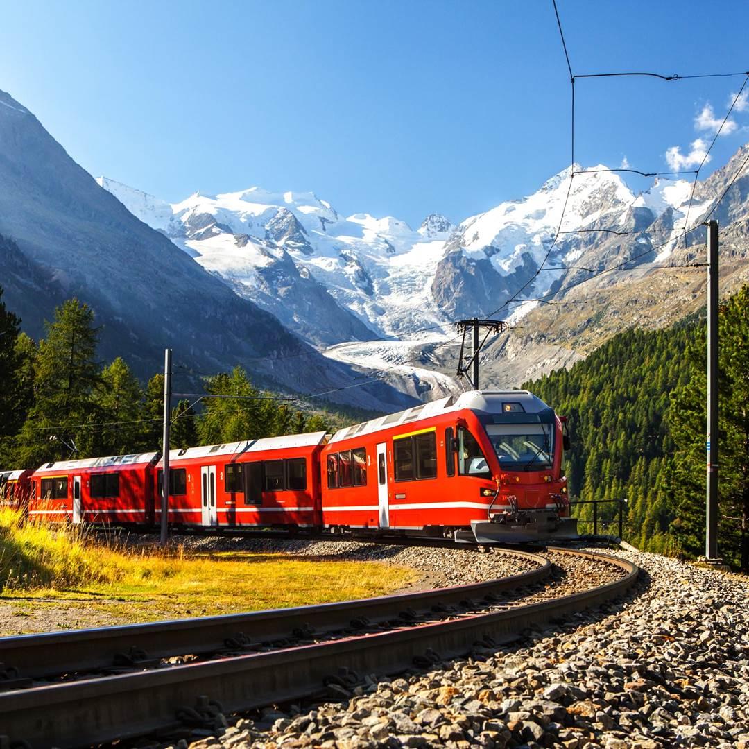 switzerland_bernina_express_highres